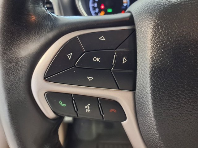 Used 2021 Jeep Grand Cherokee Limited AWD/4WD image 8