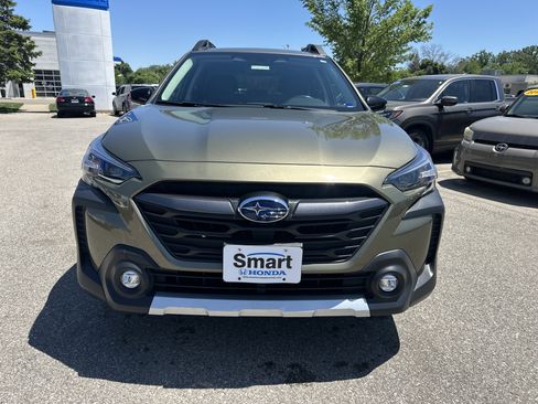 Used 2025 Subaru Outback Limited AWD/4WD image 8