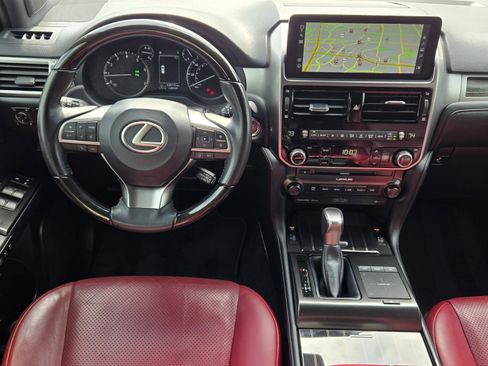 Certified 2023 Lexus GX 460 Luxury w/ Sport Design Package AWD/4WD image 13