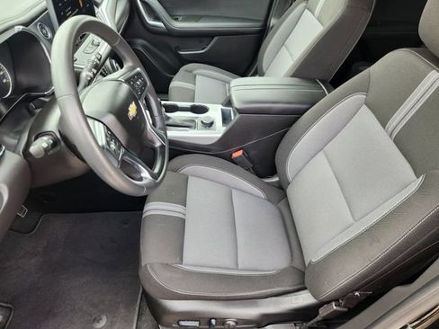 Used 2025 Chevrolet Blazer LT AWD/4WD image 13