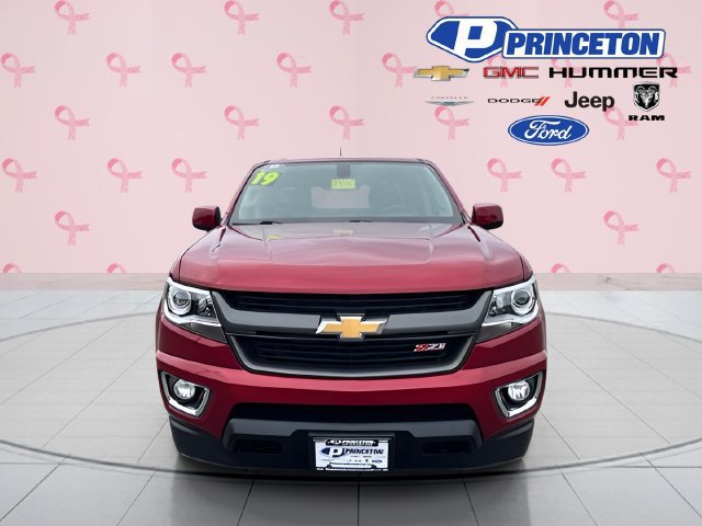 Used 2019 Chevrolet Colorado Z71 AWD/4WD image 2