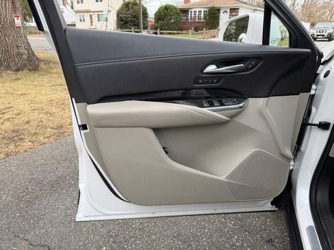 Used 2019 Cadillac XT4 Premium Luxury w/ Enhanced Visibility Package image 27