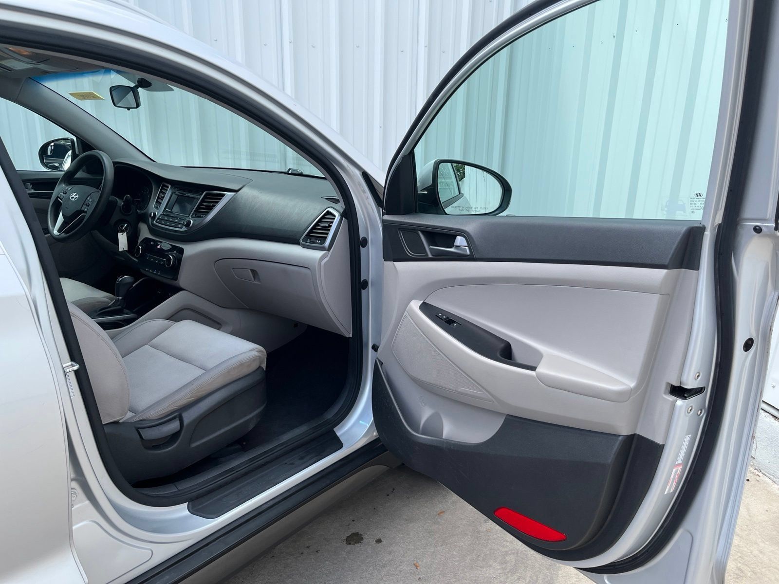 Used 2016 Hyundai Tucson SE w/ Option Group 02 FWD image 16