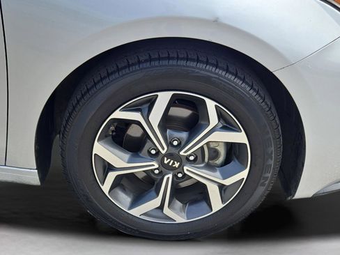 Used 2020 Kia Forte LXS image 6