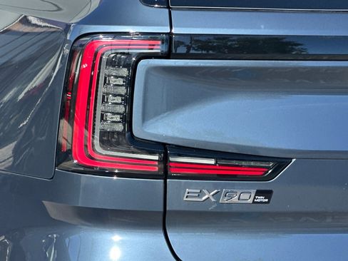 New 2025 Volvo EX90 Ultra image 7