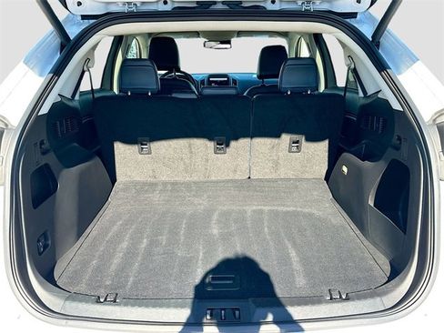 Used 2024 Ford Edge SEL w/ Sport Appearance Package image 24