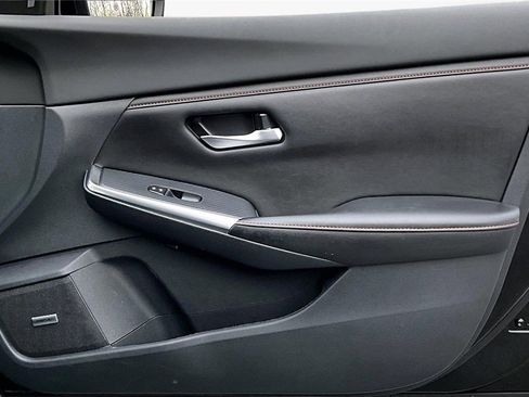 Used 2022 Nissan Sentra SR w/ Trunk Package image 26