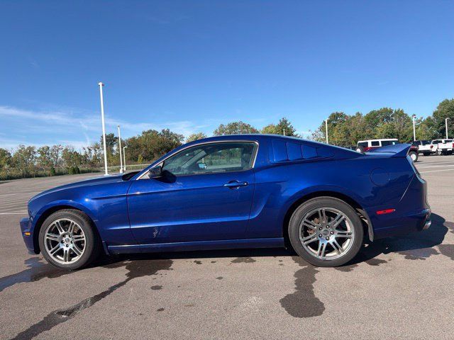 Used 2013 Ford Mustang Coupe w/ V6 Performance Pkg RWD image 12