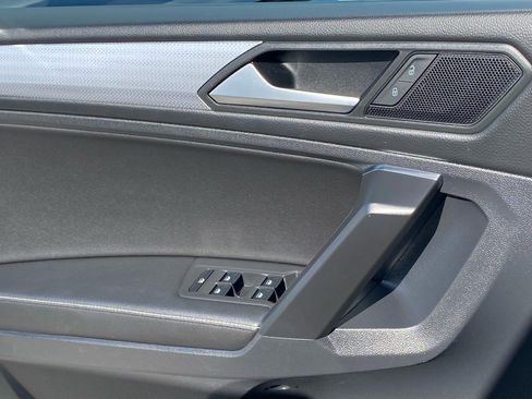 Used 2023 Volkswagen Tiguan S image 21