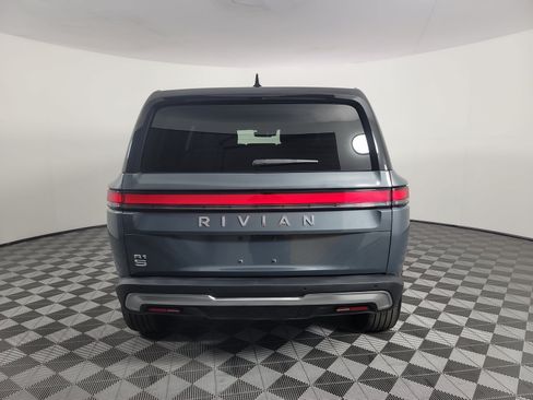 Used 2025 Rivian R1S Adventure AWD/4WD image 4