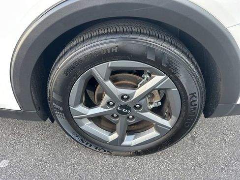 Used 2025 Kia K4 LXS image 28