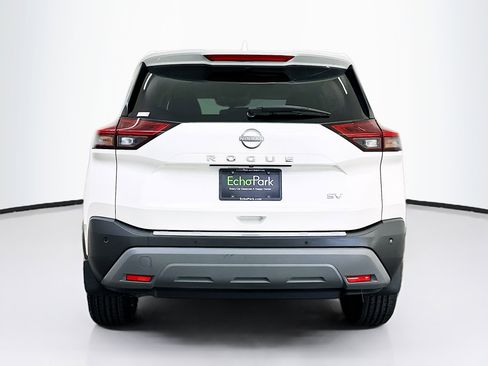 Used 2023 Nissan Rogue SV image 7