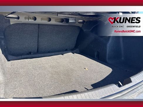 Used 2023 Chevrolet Malibu LT image 32