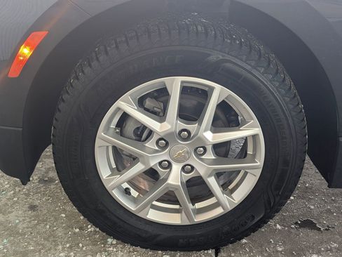 Used 2023 Chevrolet Equinox LT w/ Driver Convenience Package image 35