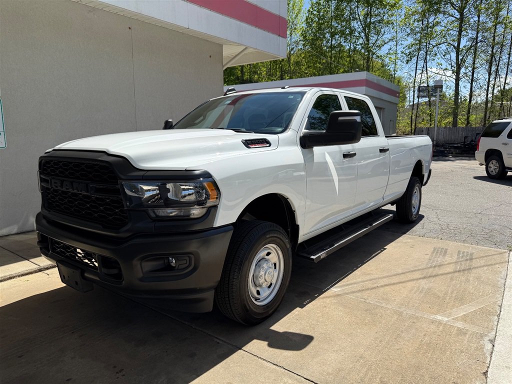 Used 2024 RAM 2500 Tradesman w/ Special Service Vehicle Group AWD/4WD image 15