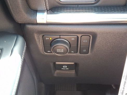 New 2026 Ford Expedition Max Platinum AWD/4WD image 16