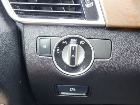 Used 2017 Mercedes-Benz GLS 450 4MATIC image 21