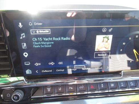 Used 2025 Chevrolet Silverado 2500 ZR2 w/ Technology Package AWD/4WD image 40