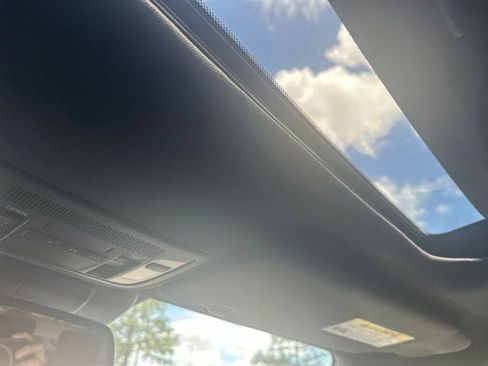 Used 2019 Acura ILX FWD image 10