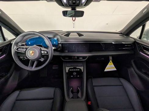 New 2026 Porsche Macan Turbo Electric image 21