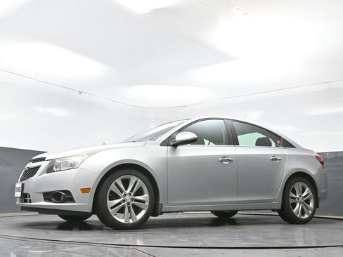 Used 2013 Chevrolet Cruze LTZ FWD image 26