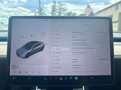 Used 2018 Tesla Model 3 Long Range RWD image 31