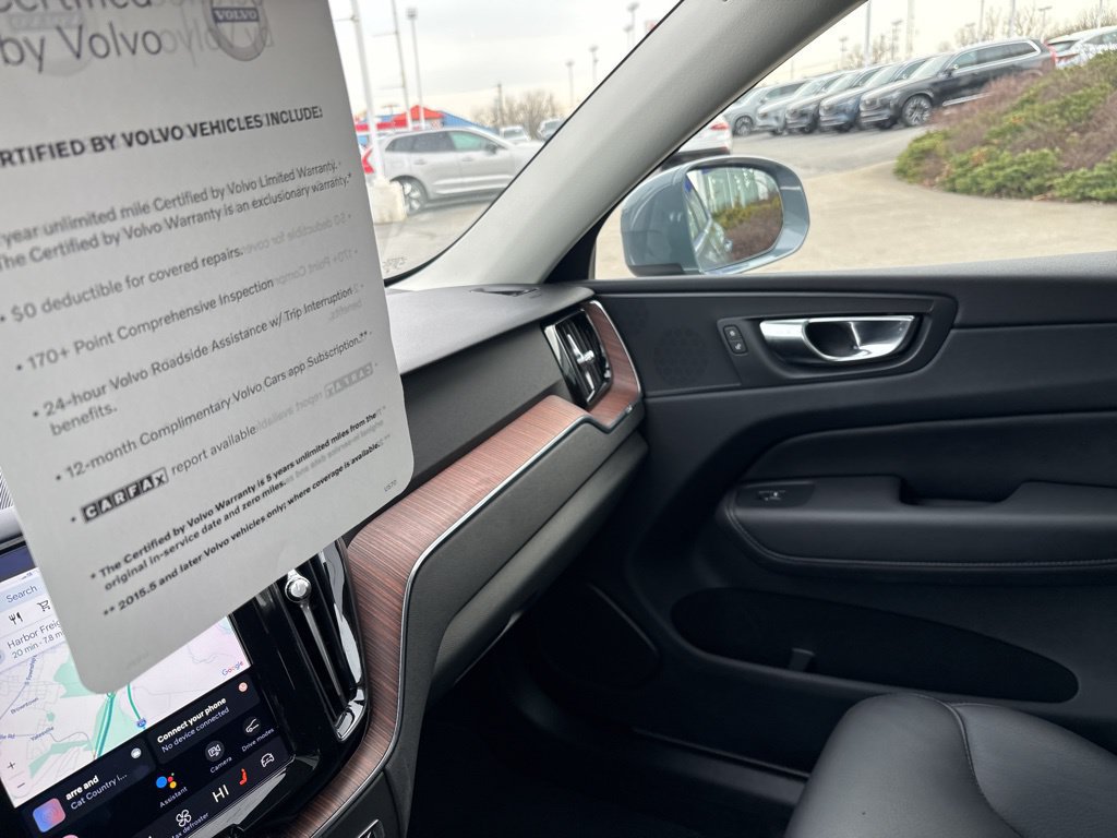 Certified 2023 Volvo XC60 B5 Plus w/ Climate Package AWD/4WD image 32