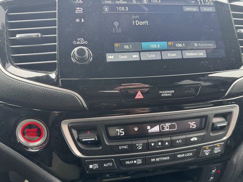 Used 2025 Honda Passport Black Edition image 19