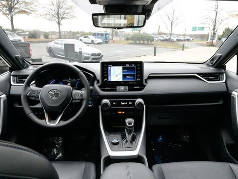 Used 2021 Toyota RAV4 XSE image 42