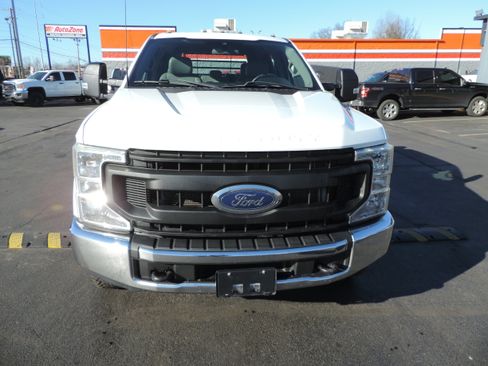 Used 2022 Ford F350 XL w/ Power Equipment Group image 4