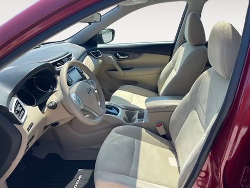Used 2015 Nissan Rogue SV w/ SV Premium Package AWD/4WD image 9
