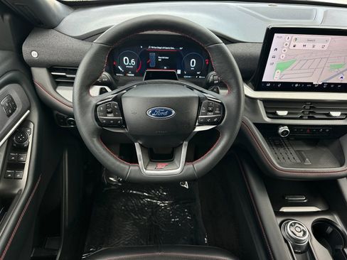 Used 2025 Ford Explorer ST image 16