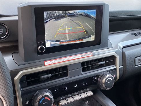 Certified 2025 Toyota Tacoma SR5 image 34