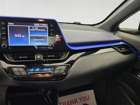 Used 2021 Toyota C-HR XLE FWD image 16