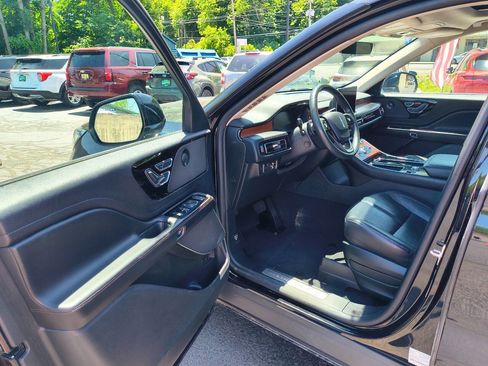 Used 2021 Lincoln Aviator Reserve w/ Elements Package Plus AWD/4WD image 10