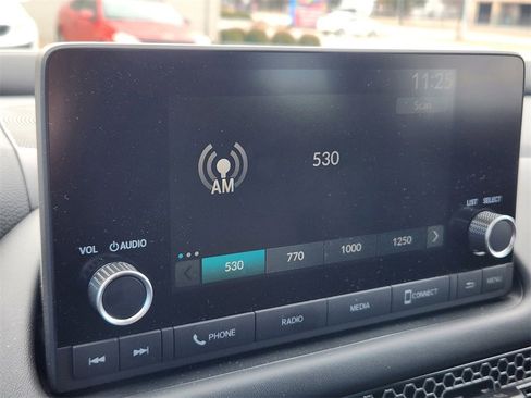 Certified 2025 Honda HR-V Sport image 19