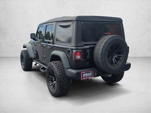 Used 2018 Jeep Wrangler Unlimited Sport S AWD/4WD image 8
