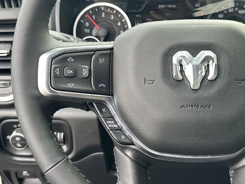 Used 2025 RAM 1500 Big Horn image 25