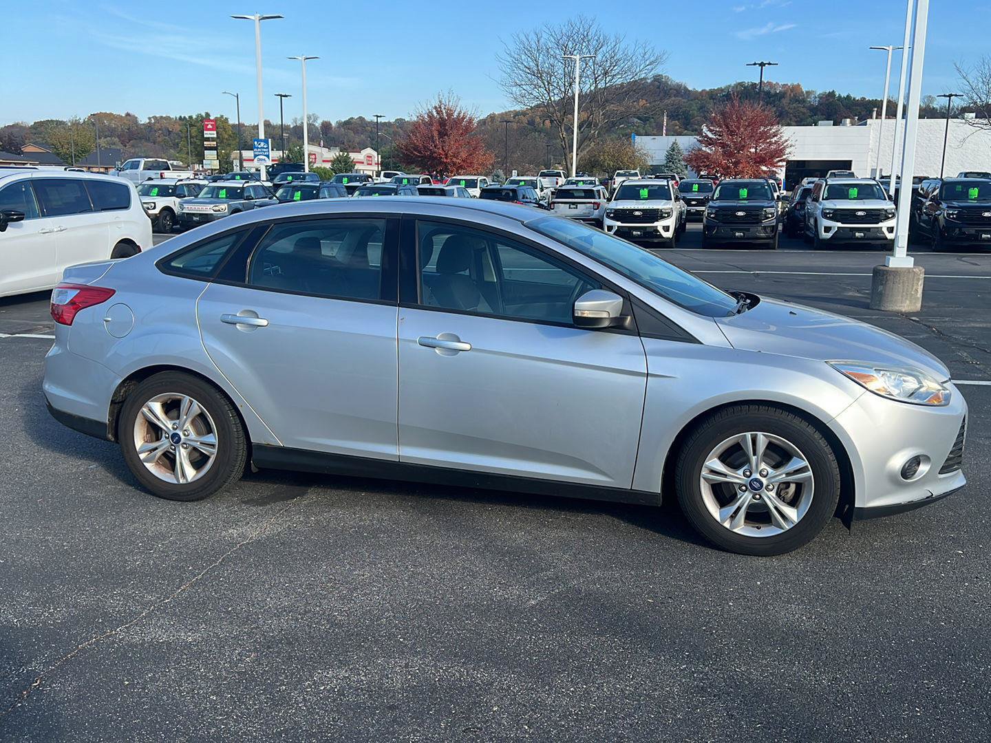 Used 2014 Ford Focus SE FWD image 3