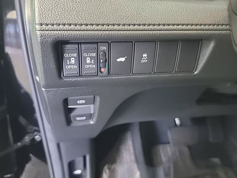 Certified 2025 Honda Odyssey EX-L image 38