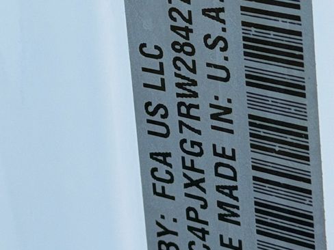 Used 2024 Jeep Wrangler Rubicon image 36