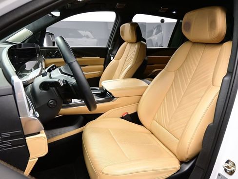 Used 2025 Cadillac Escalade IQ Sport 2 image 7