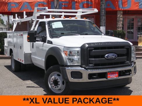 Used 2016 Ford F550 2WD Regular Cab Super Duty image 2