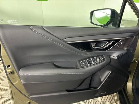 Used 2025 Subaru Outback Touring XT w/ Popular Package #2 image 14