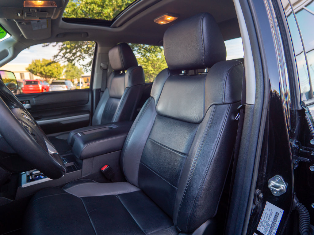Used 2021 Toyota Tundra Limited w/ Limited Premium Package AWD/4WD image 19