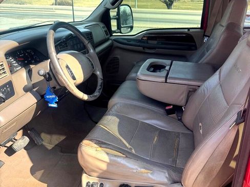 Used 2002 Ford F350 Lariat image 3