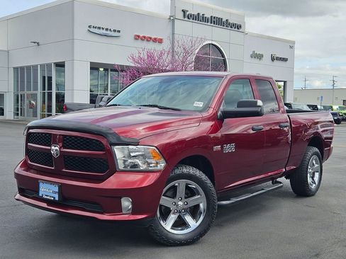 Used 2017 RAM 1500 Express AWD/4WD image 2