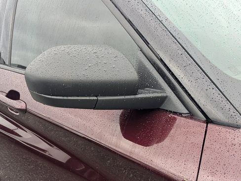 Used 2022 Ford Explorer XLT image 10