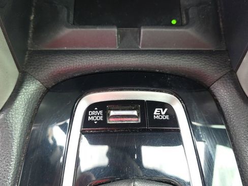 Certified 2024 Toyota Corolla Cross SE image 20