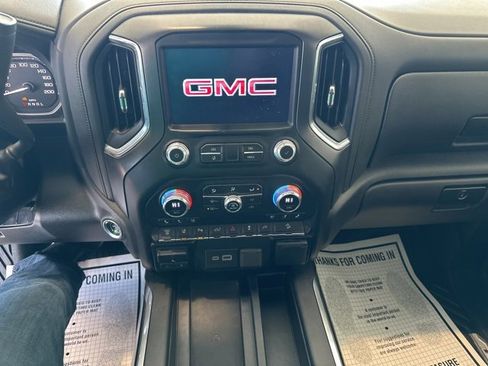 Used 2023 GMC Sierra 2500 AT4 w/ AT4 Preferred Package image 10